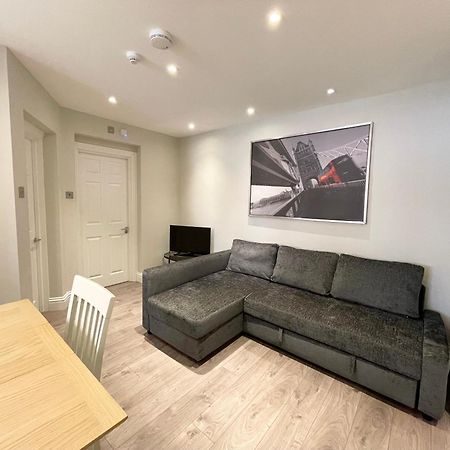 Stylish Apartments In Victoria & Westminster ลอนดอน ภายนอก รูปภาพ